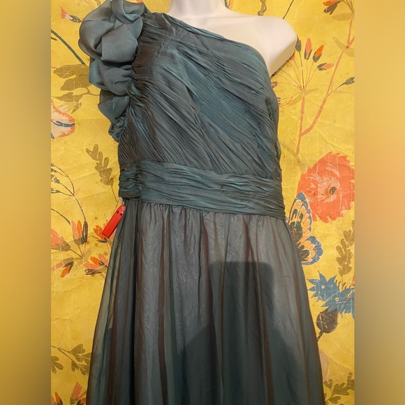 Mac Duggal Organza One-Shoulder Pleated Tiered Gown Sage - Picture 6 of 8